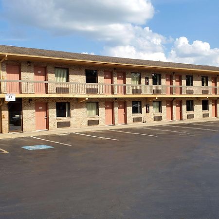 Americas Best Value Inn St. Marys Екстер'єр фото