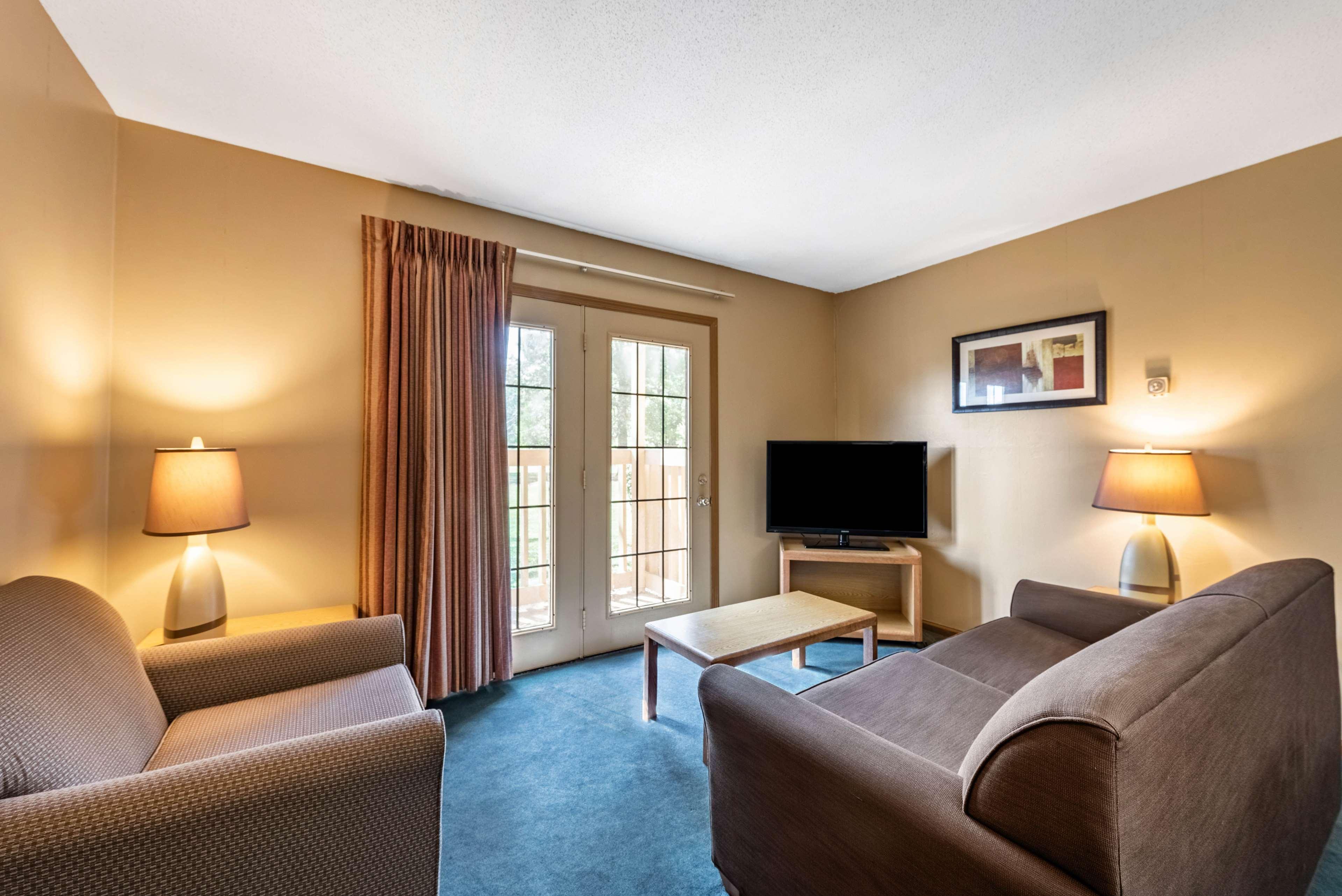 Americas Best Value Inn St. Marys Екстер'єр фото
