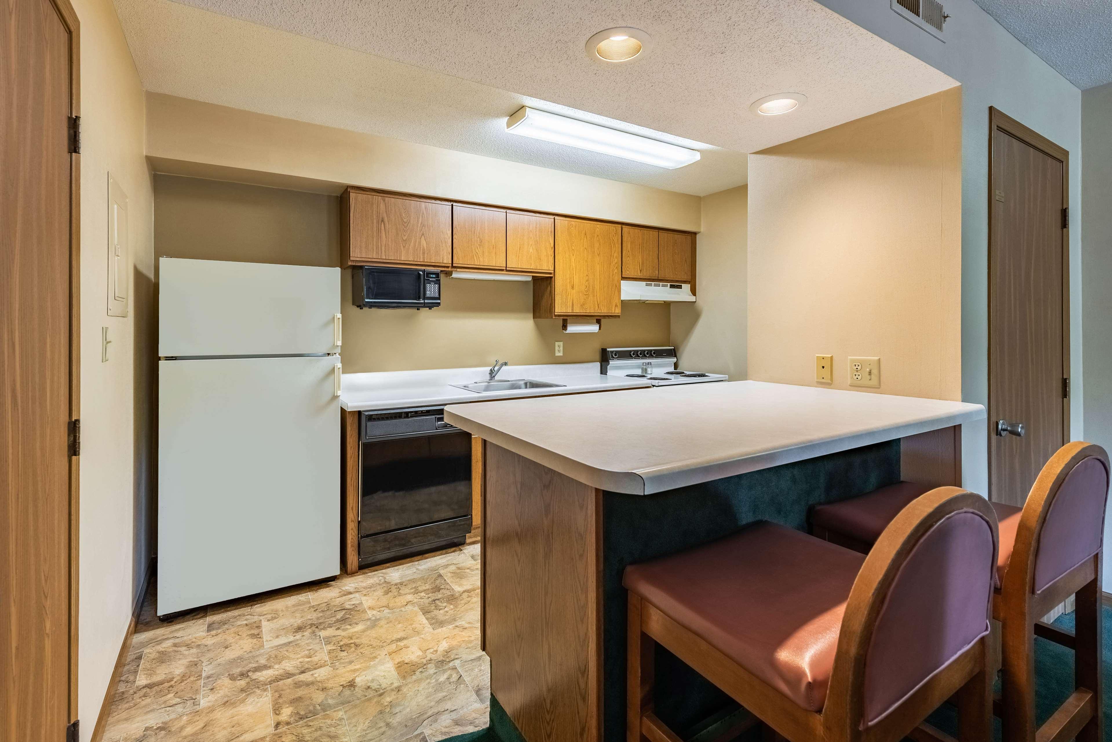 Americas Best Value Inn St. Marys Екстер'єр фото